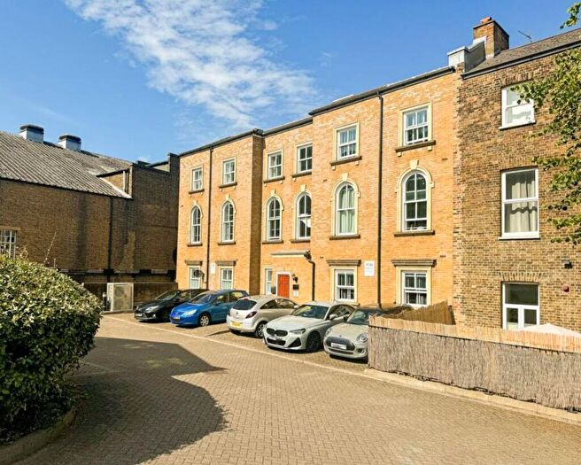 2 Bedroom Flat To Rent In London Road, Forest Hill, SE23