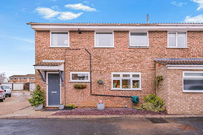 3 Bedroom Semi Detached House For Sale In Petunia Crescent, Chelmsford, CM1