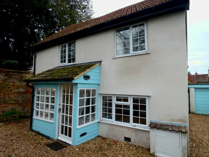 4 Bedroom Semi-Detached House To Rent In Bell Lane, Wilton, Salisbury, Wiltshire, SP2