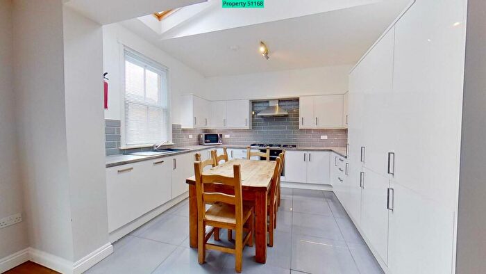 7 Bedroom Semi-Detached House To Rent In Derby Road, Nottingham, NG7