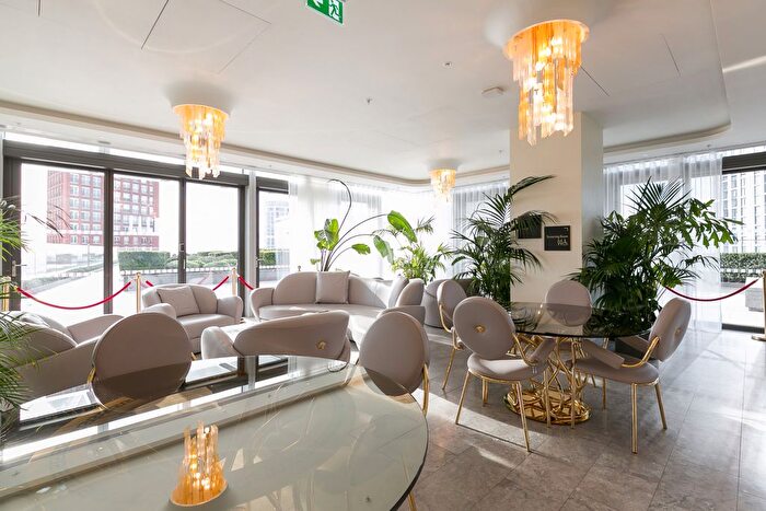 2 Bedroom Flat For Sale In Nine Elms Development, Wyvil Road, SW8