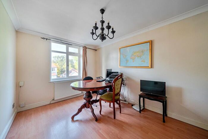 7 Bedroom Detached House For Sale In Le May Avenue, London, SE12