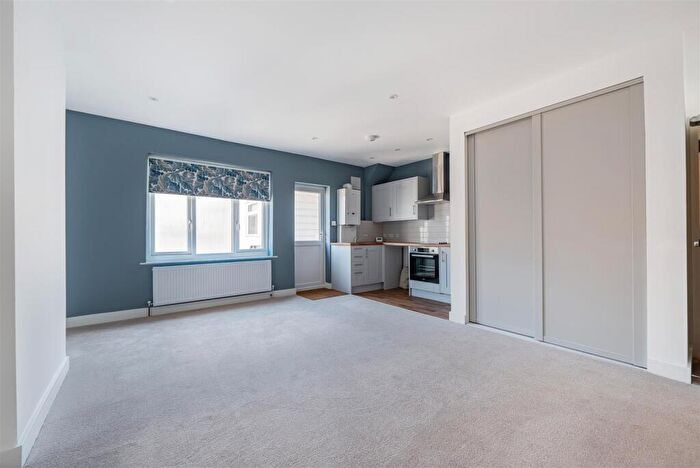 1 Bedroom Apartment To Rent In Halfway Street, Sidcup, DA15