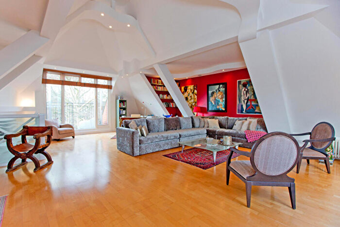 5 Bedroom Apartment For Sale In Fitzjohns Avenue, Belsize Park, London, NW3