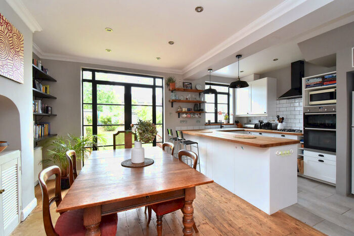 4 Bedroom Terraced House To Rent In Nyon Grove, SE6