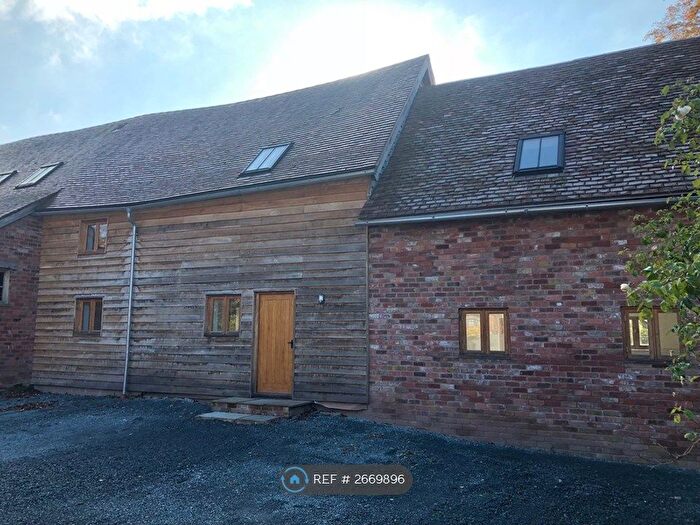 3 Bedroom Semi Detached House To Rent In Shucknall, Hereford, HR1