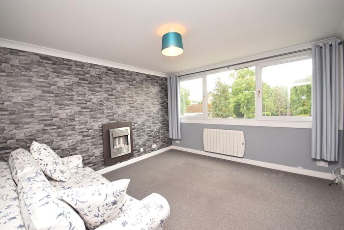 1 Bedroom Flat For Sale In Muirton Place, Perth, PH1