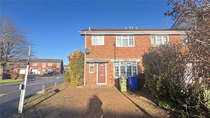 3 Bedroom End Of Terrace House To Rent In The Terrace, Chatsworth Road, GU14