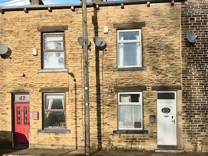 3 Bedroom Terraced House For Sale In Commercial Street, Todmorden, OL14