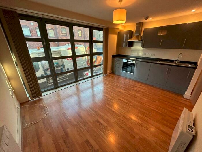 1 Bedroom Apartment To Rent In Churchgate Plaza, Holiday Street, B1