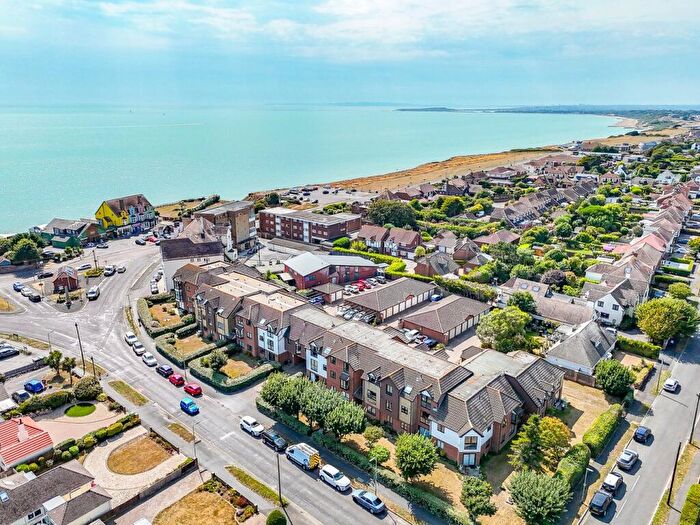 2 Bedroom Apartment For Sale In Barton Court Avenue, Barton On Sea, New Milton, BH25