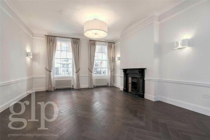 3 Bedroom Flat To Rent In Gower Street, Bloomsbury, . E, WC1