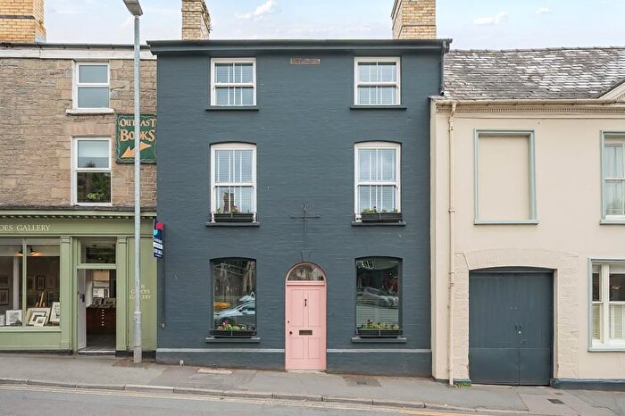 4 Bedroom Town House For Sale In Hay-On-Wye, Hereford, HR3