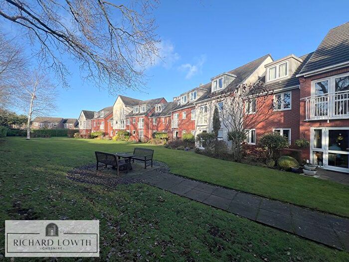 1 Bedroom Flat For Sale In Holland Court, Poynton, SK12