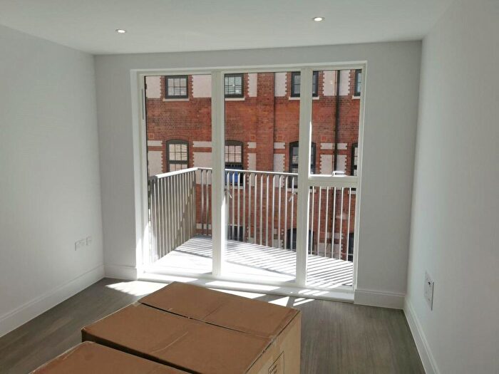 1 Bedroom Apartment To Rent In Darjeeling House, Slough, Uk, SL1