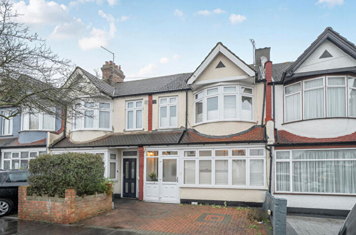 3 Bedroom Terraced House For Sale In Mayfield Road, Thornton Heath, CR7