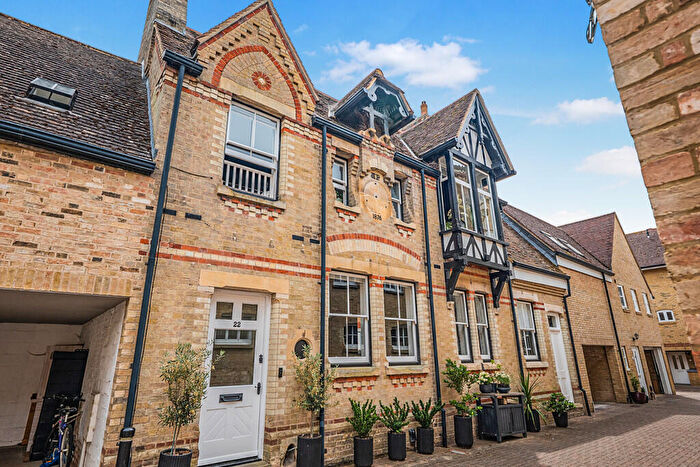 2 Bedroom Terraced House For Sale In Chandlers Wharf, St. Neots, PE19