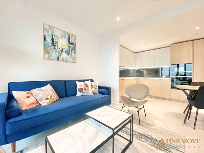 2 Bedroom Flat To Rent In Cendal Crescent, Bouchon Point, E1