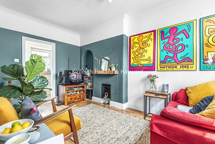 2 Bedroom Detached House To Rent In Derinton Road, London, SW17