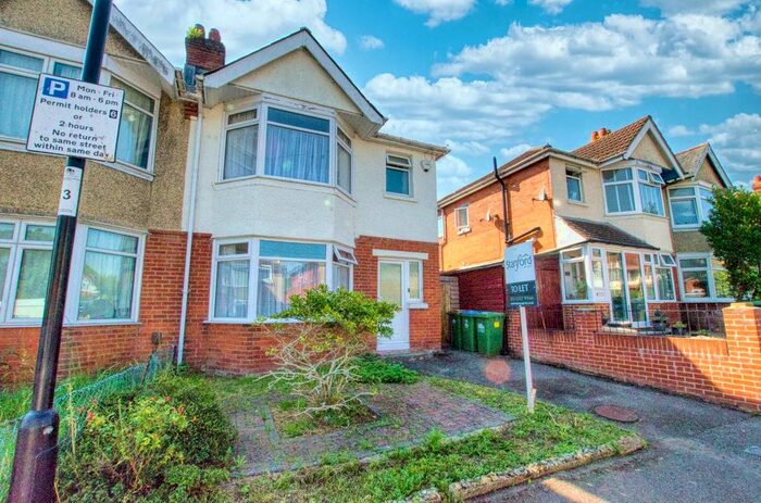 3 Bedroom Semi-Detached House To Rent In Granby Grove, Southampton, SO17