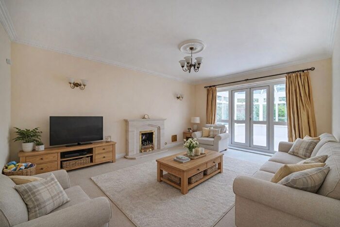 5 Bedroom Detached House For Sale In Woodford Gardens, Barnstaple, Devon, EX32