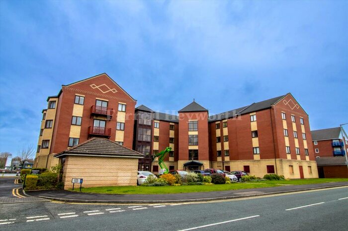 2 Bedroom Flat To Rent In Navigation Way, Ashton-on-Ribble, Preston, PR2