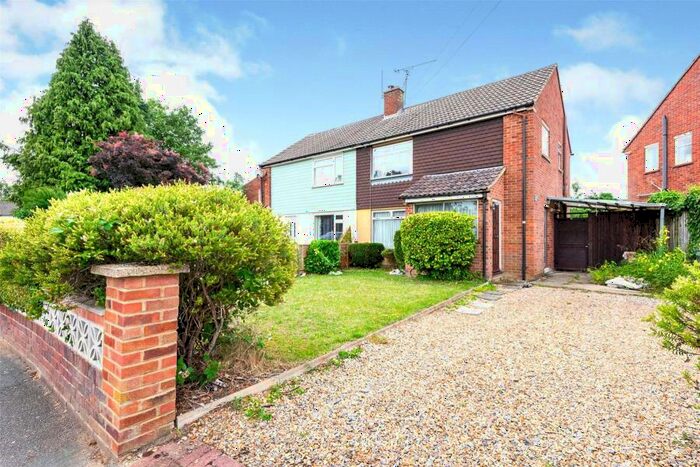 3 Bedroom Semi-Detached House To Rent In Camberley, GU15