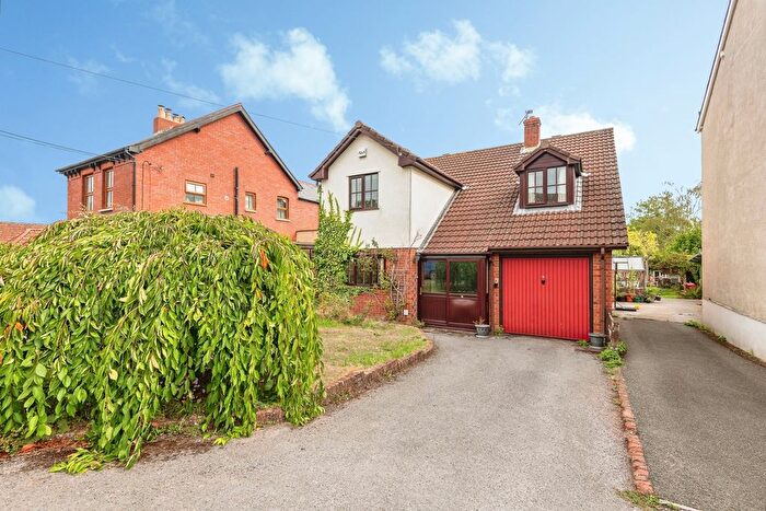 4 Bedroom Detached House For Sale In Bed Detached With Huge Potential, Trull, Taunton, TA3