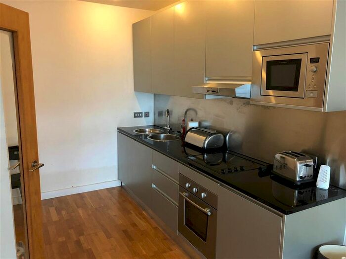 1 Bedroom Flat To Rent In East Street, Leeds, LS9