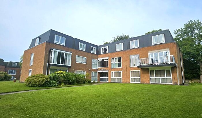 2 Bedroom Flat To Rent In Flat, Hillside Court, Heaton, BL1