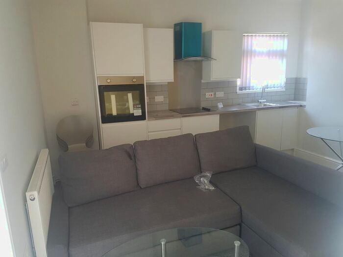 2 Bedroom Flat To Rent In Darnley Street, Shelton, ST4