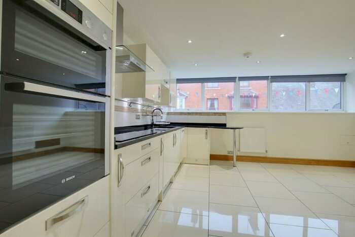 1 Bedroom Apartment To Rent In Duke Street, Henley On Thames, RG9