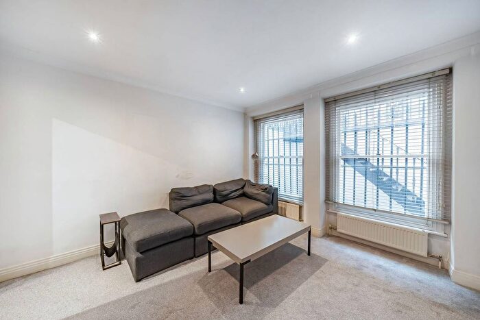 1 Bedroom Flat To Rent In Courtfield Road, South Kensington, London, SW7