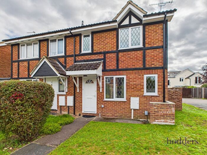 1 Bedroom Detached House For Sale In Wakefield Close, Byfleet, West Byfleet, Surrey, KT14
