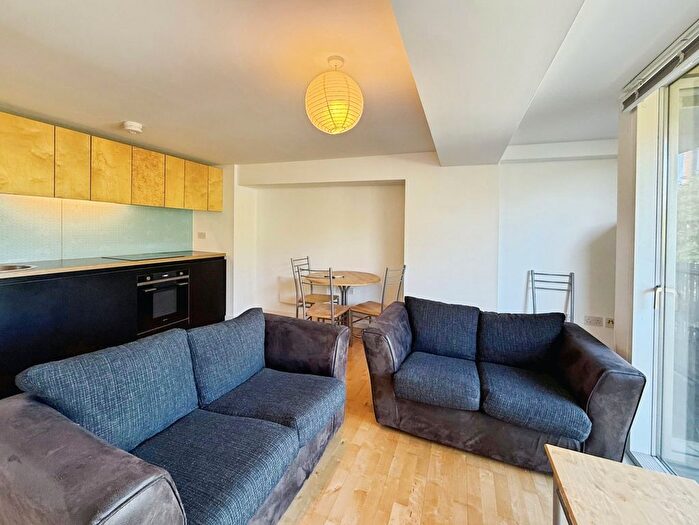 1 Bedroom Flat To Rent In Saxton, The Avenue, Leeds, Yorkshire, LS9