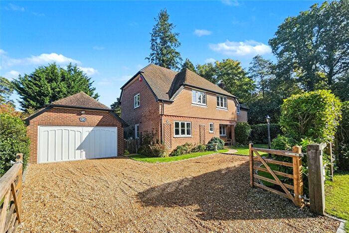 4 Bedroom Detached House For Sale In Headley Down, Hampshire, GU35