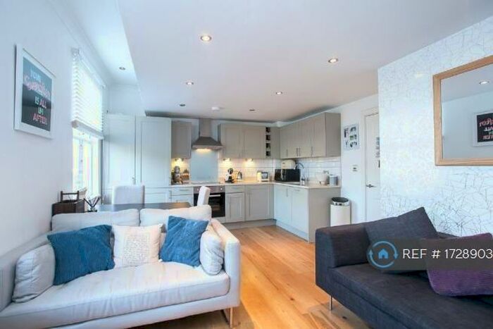 2 Bedroom Flat To Rent In Brooke Road, London, E5