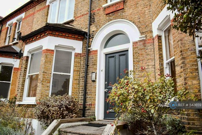 2 Bedroom Flat To Rent In Casewick Road, West Norwood, SE27