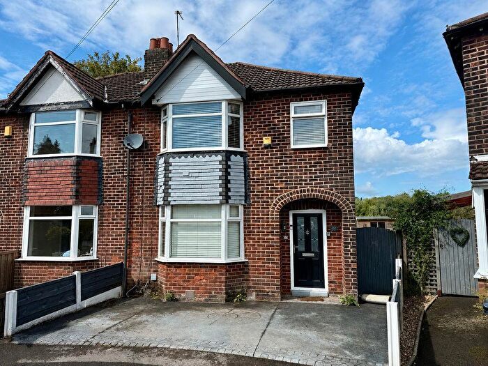 3 Bedroom Semi Detached House For Sale In Belvedere Drive, Bredbury, SK6