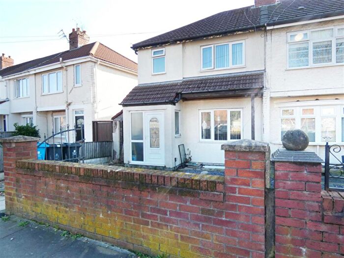 2 Bedroom Semi Detached House For Sale In The Crescent, Huyton, Liverpool, L36