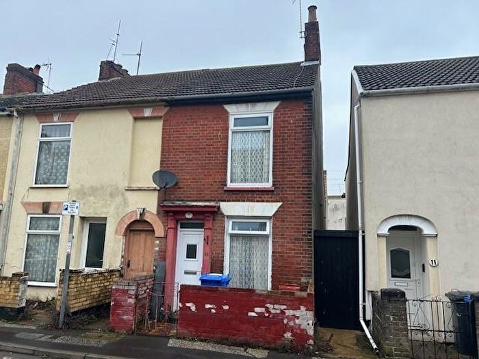 2 Bedroom End Of Terrace House For Sale In Alma Road, Lowestoft, NR32