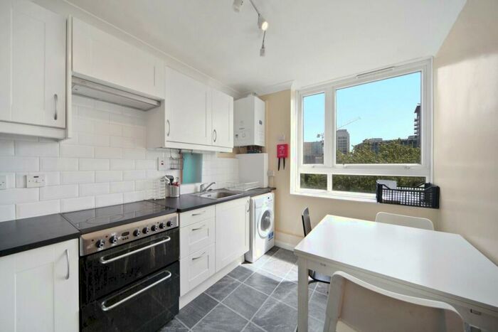 3 Bedroom Flat To Rent In Munster Square, Camden, NW1