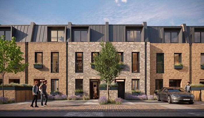 3 Bedroom Terraced House For Sale In Egerton Road, Twickenham, TW2