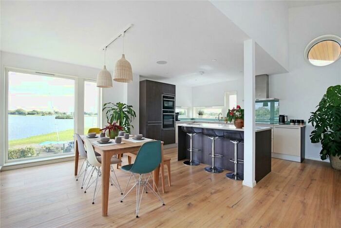 4 Bedroom Detached House For Sale In The Sommen, Waters Edge, South Cerney, Gloucestershire, GL7
