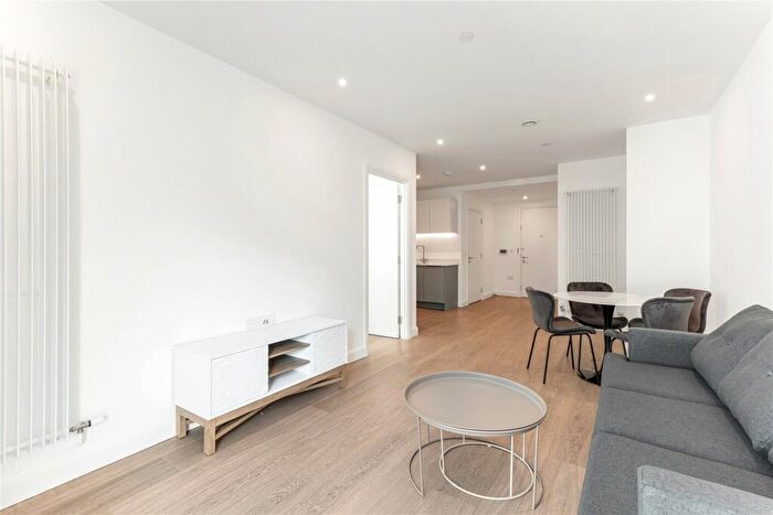 1 Bedroom Apartment To Rent In Royal Eden Docks, Seagull Lane, London, E16