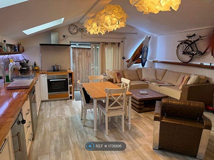 1 Bedroom Flat To Rent In Battersea Park Road, London, SW11