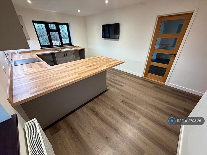 4 Bedroom Semi-Detached House To Rent In Villa Road, Higham, Rochester, ME3