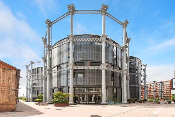 1 Bedroom Flat For Sale In Lewis Cubitt Square, King's Cross, N1C