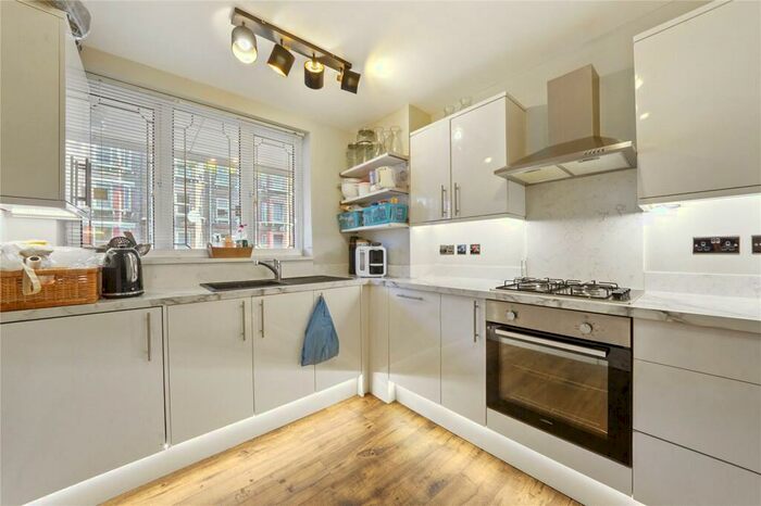 3 Bedroom Maisonette To Rent In Hickleton, Camden Street, NW1