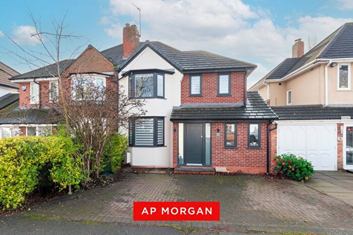 4 Bedroom Semi-Detached House For Sale In Jacey Road, Shirley, Solihull, West Midlands, B90